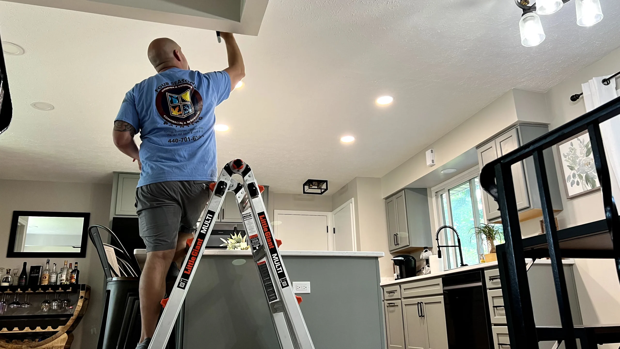 painting contractors near mentor-Painting company mentor Ohio-Interior painting-exterior painter-cabinet painter-commercial painter-home painter