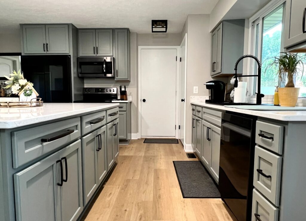 image showing cabinet painting near me