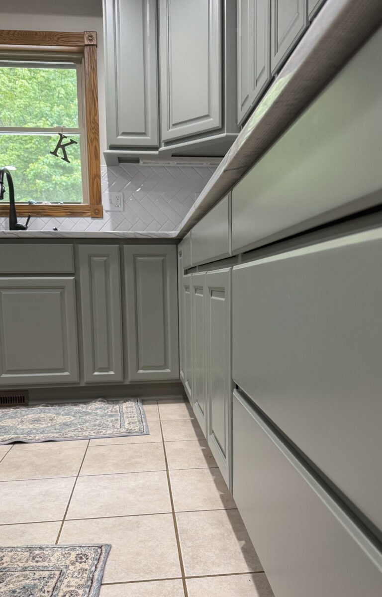 Cabinet Painters Mentor Ohio 44060